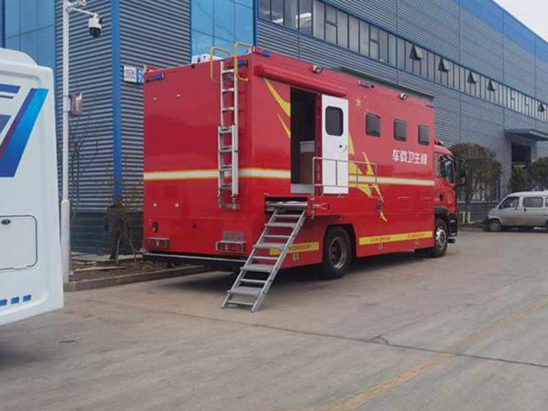 重汽汕德卡移动卫生间